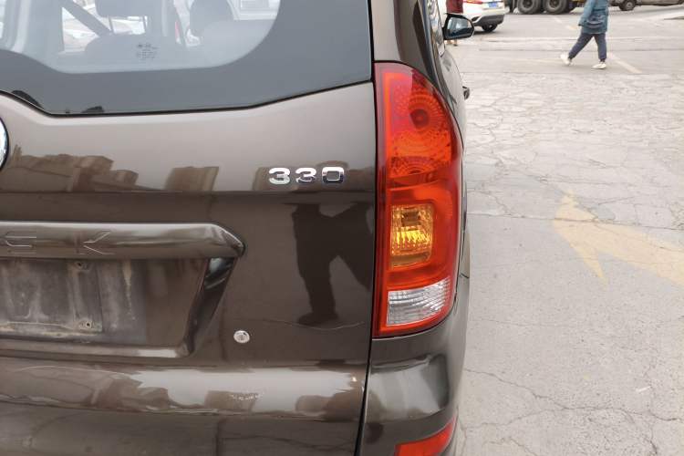 Used Dongfeng Fengon 330 2014 1.5L Manual Utility Version DK15
