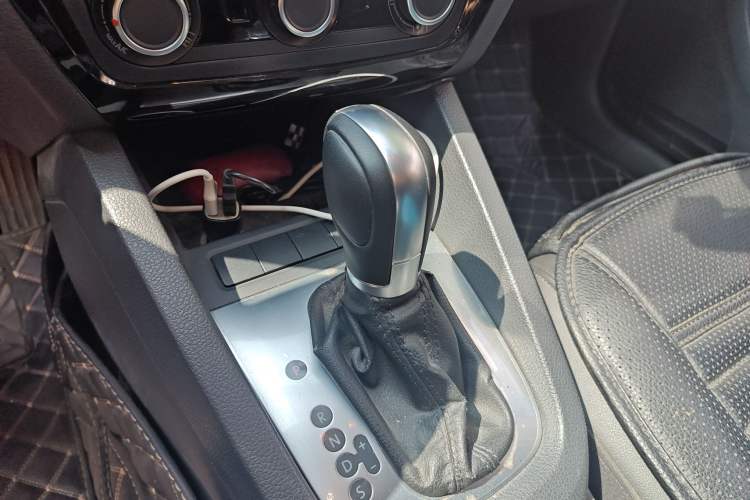 Used Volkswagen Sagitar 2014 Revised Version 1.6L Automatic Comfort Edition