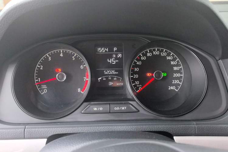 Used Volkswagen Lavida 2018 Classic 1.5L Automatic Fashion Edition China VI Standard Instrument Cluster