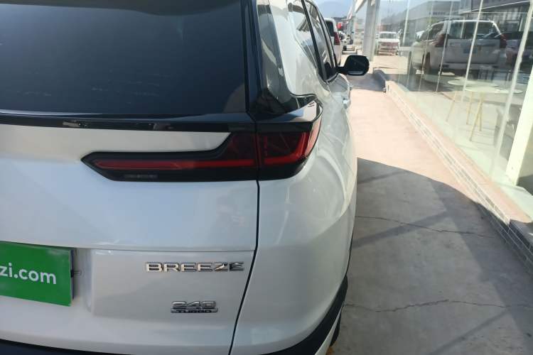 Used Honda Breeze 2021 240TURBO CVT Front-Wheel Drive Elite Edition
