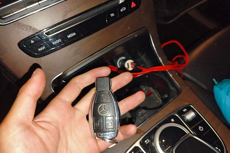 Used Mercedes-Benz GLC 2016 GLC 300 4MATIC Dynamic Model
