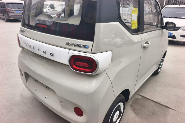 Used Wuling Hongguang MINIEV 2024 3rd Generation 215km Youth Edition
