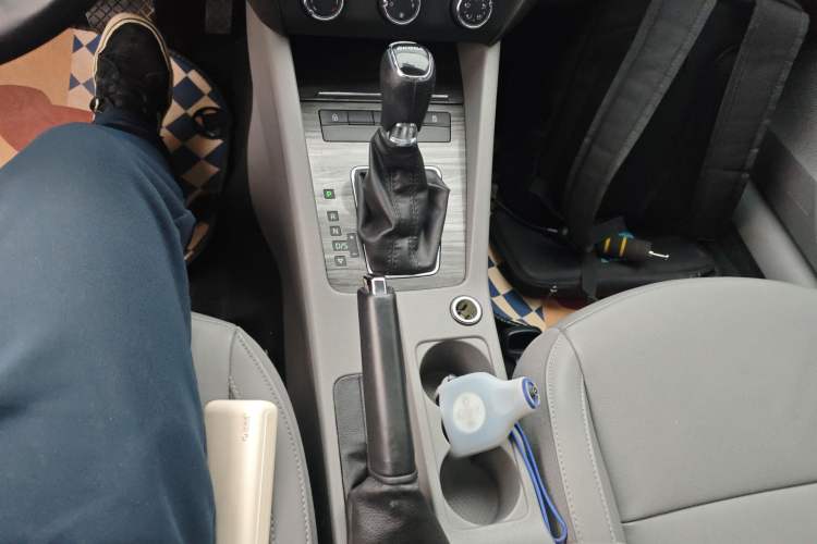 Used Skoda Octavia 2015 1.6L Automatic Yijun Edition
