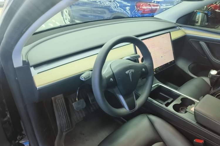 Used Tesla Model Y 2022 Performance High-Performance All-Wheel-Drive Version
