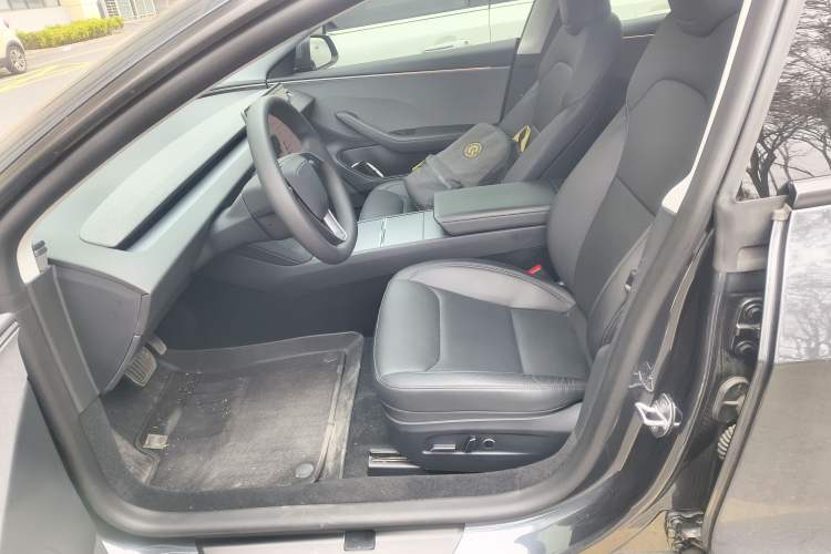 Used Tesla Model 3 2025 Rear-Wheel-Drive Version