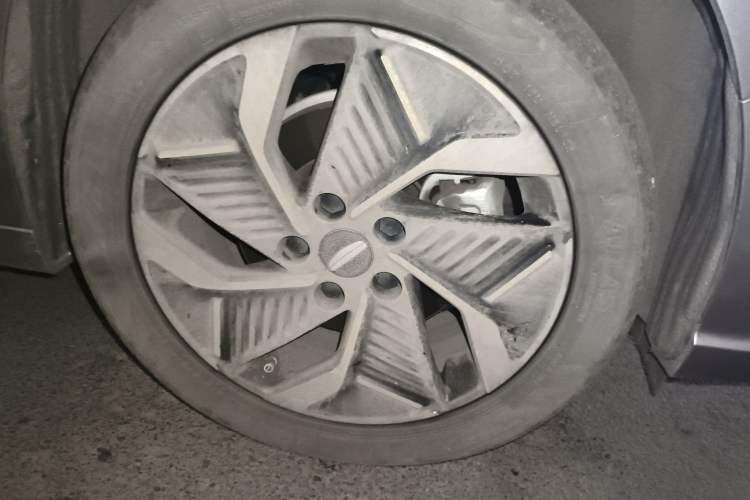 Used Geometry G6 2024 500KM Prestige Version