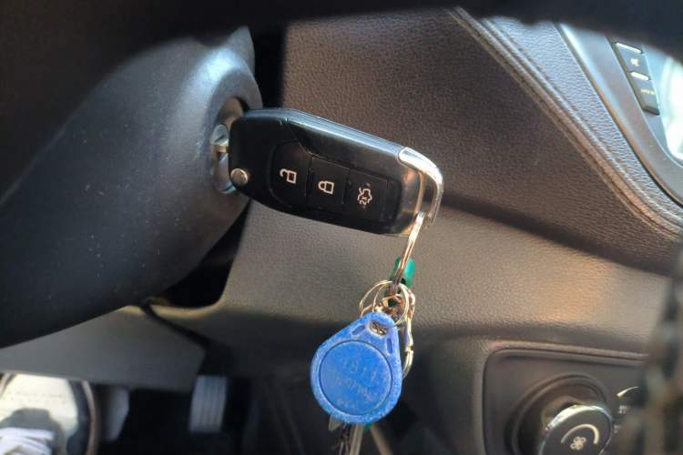 Used Ford Escort 2015 1.5L Automatic Fashion Model
