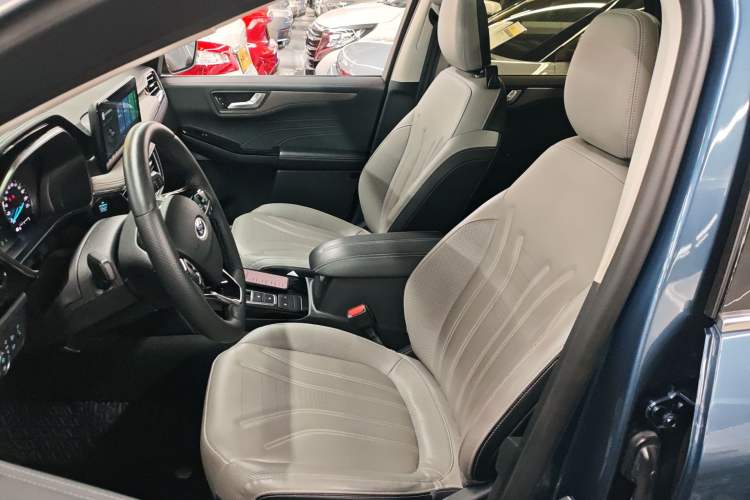 Used Ford Escape 2020 EcoBoost 245 Two-Wheel-Drive Titanium Edition Left Front Seat