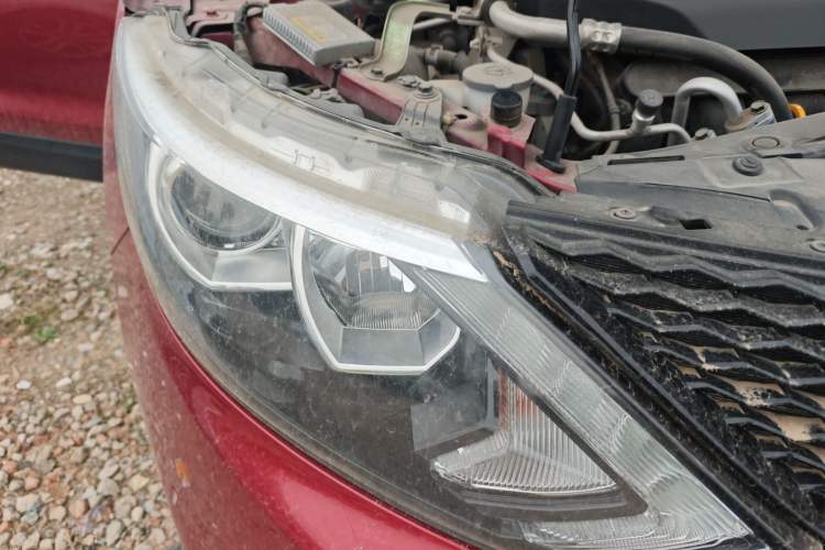 Used Nissan Qashqai 2017 2.0L CVT Elite Edition China V Standard Right Front Headlight