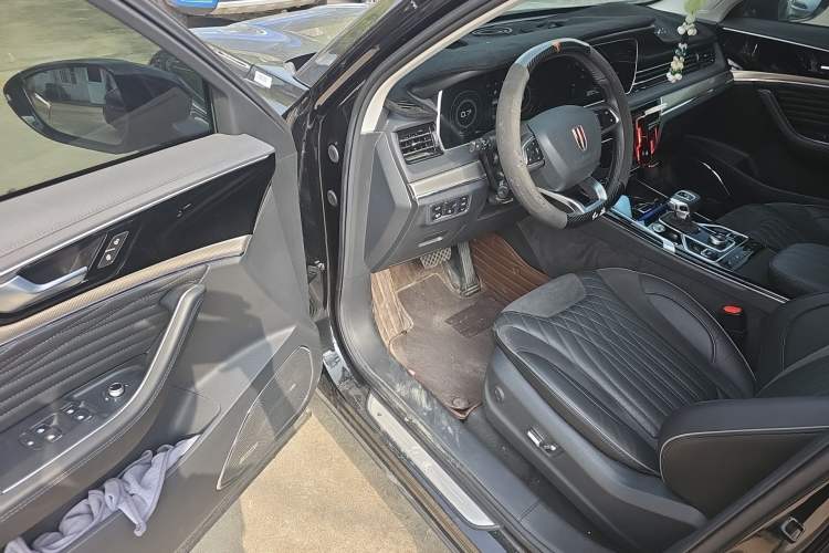 Used Hongqi HS5 2022 Revised Version 2.0T Smart Connect Flagship Edition

