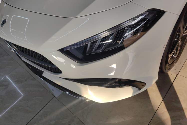 Used Mercedes-Benz A-Class 2024 Updated A 200 L Fashion Version
