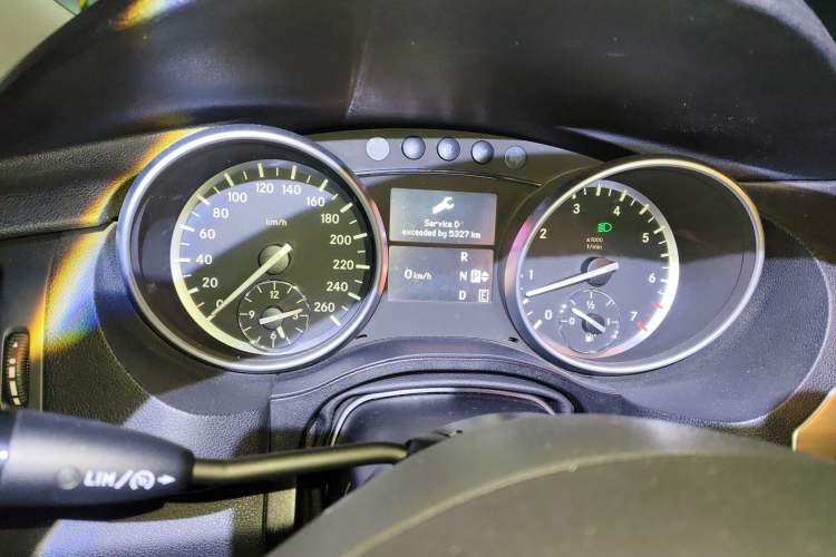 Used Mercedes-Benz R-Class 2014 R 320 4MATIC Business Model