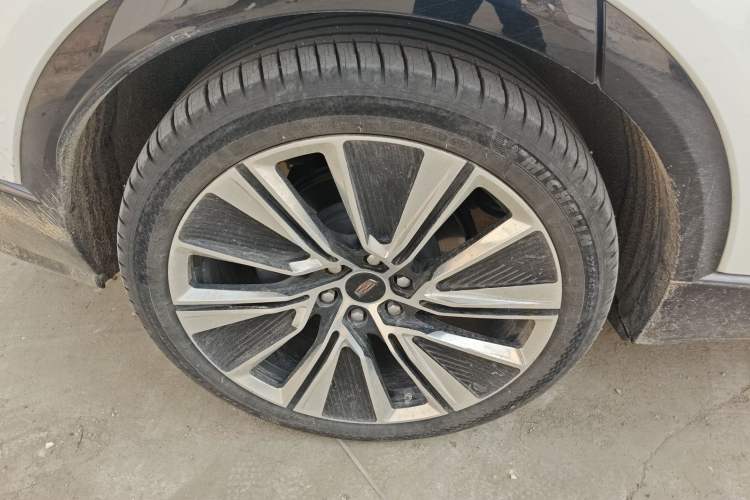 Used Cadillac LYRIQ 2022 Four-Wheel-Drive High-Performance Deluxe Edition