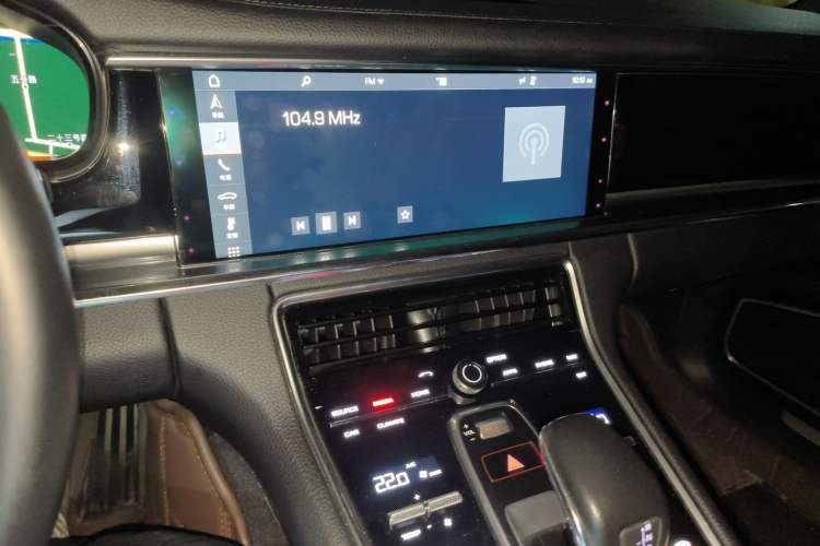 Used Porsche Panamera 2017 Panamera Executive Long Wheelbase 3.0T Audio And AC Panel