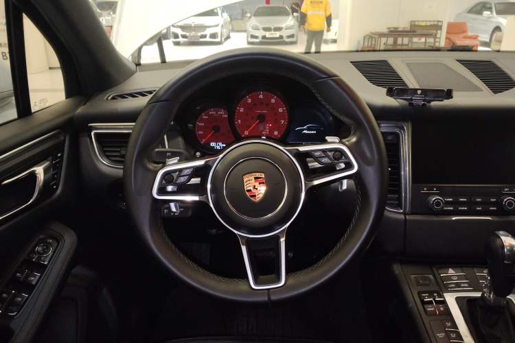 Used Porsche Macan 2017 Macan 2.0T
