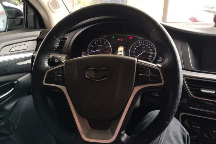 Used Geely Auto Emgrand GT 2015 1.8T Flagship Model Steering Wheel