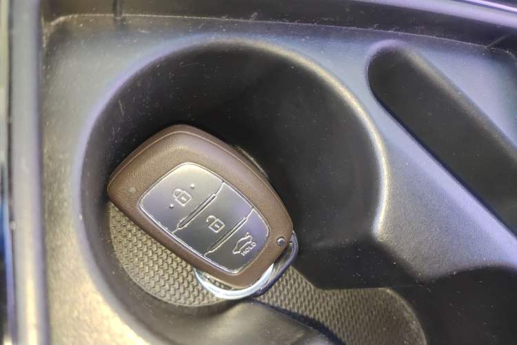 Used Hyundai Mistra 2014 1.8L Automatic Smart GLS