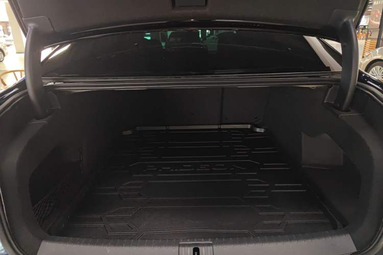 Used Volkswagen Phideon 2021 380TSI Luxury Edition