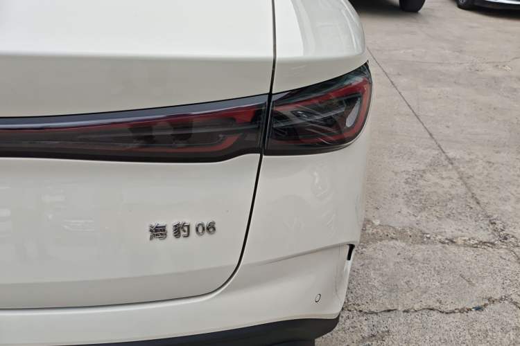 Used BYD Seal 06 New Energy 2024 DM-i 80KM Prestige Model
