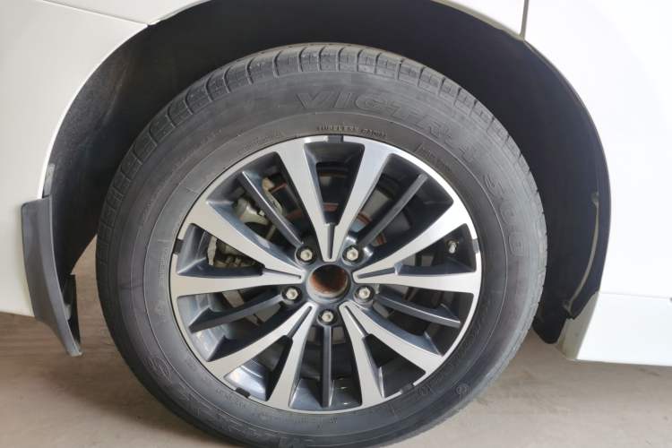 Used GAC Trumpchi M8 2023 Lingxiu Series 390T Deluxe Edition Right Rear Wheel Hub