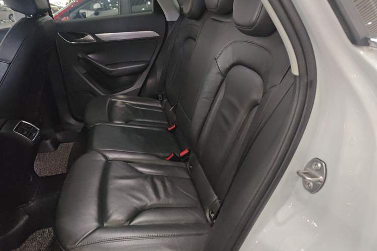 Used Audi Q3 2015 30 TFSI Comfort Model
