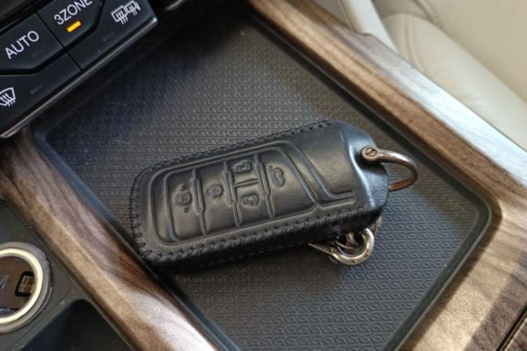 Used GAC Trumpchi M8 2018 320T Luxury Edition
