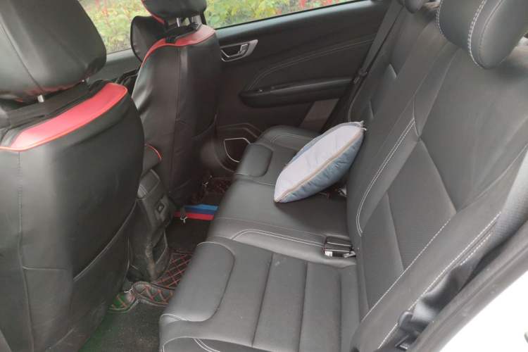 Used Geely Auto Vision X3 2017 1.5L Manual Luxury Model
