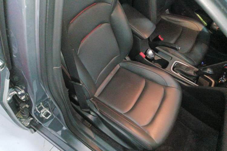 Used Chevrolet Monza 2019 RS 330T Automatic Comfort Edition China VI Standard Right Front Seat