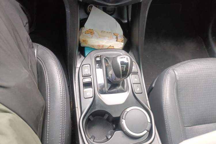 Used Hyundai Santa Fe 2013 Revised Version 2.0T Automatic All-Wheel Drive Top-Tier Trim
