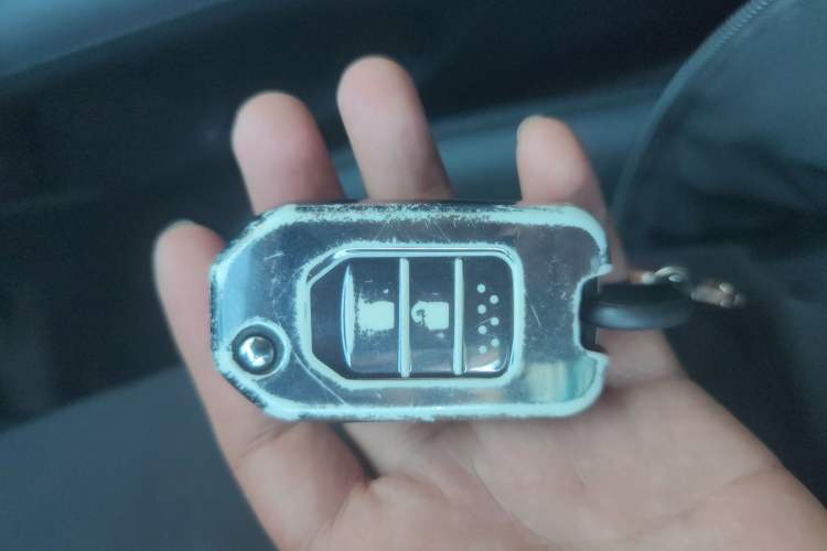 Used Honda Vezel 2022 1.5L CVT Phantom Night Pioneer Edition Vehicle Key