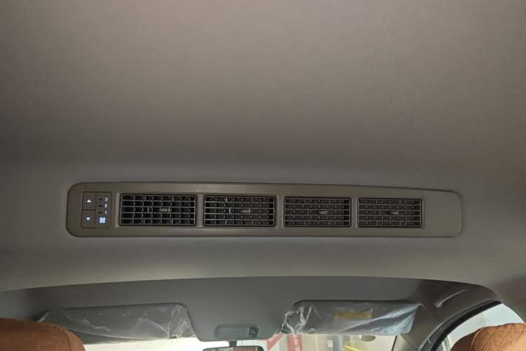 Used Wuling Hongguang New Energy 2025 Extended-Range Hybrid 50KM Comfort Version