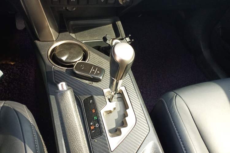 Used Toyota RAV4 2013 2.0L CVT Four-Wheel Drive New Edition
