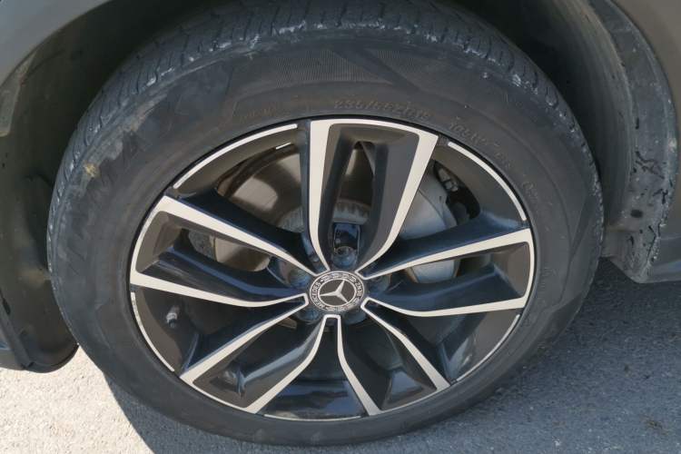 Used Mercedes-Benz GLC 2020 Facelift GLC 300 L 4MATIC Dynamic Edition