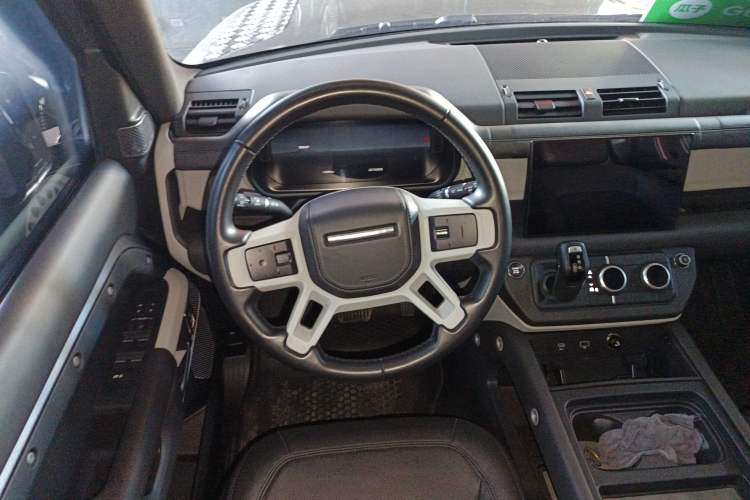 Used Land Rover Defender 2023 Facelift 110 3.0T P400 Dark Edition
