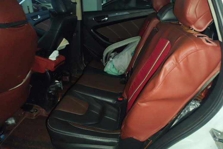 Used Dongfeng Fengon 580 2017 1.5T Manual Luxury Model