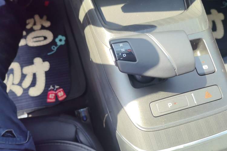 Used CHANGAN Eado 2025 Blue Whale 1.5T 500Bar Prestige Model
