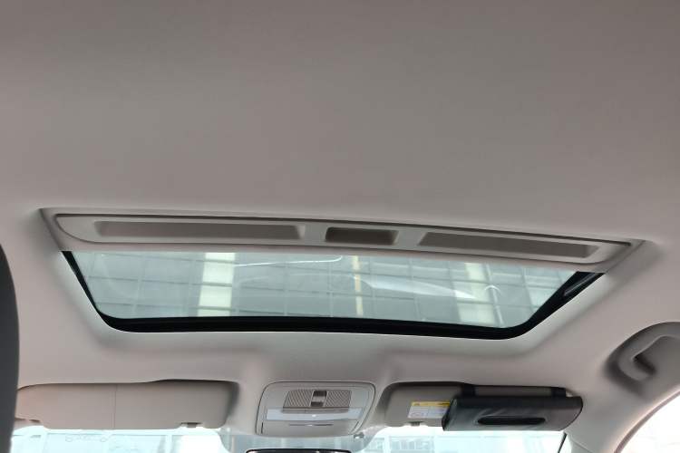 Used MG 6 2017 20T Automatic Luxury Smart Connect Version China V Standard Headliner