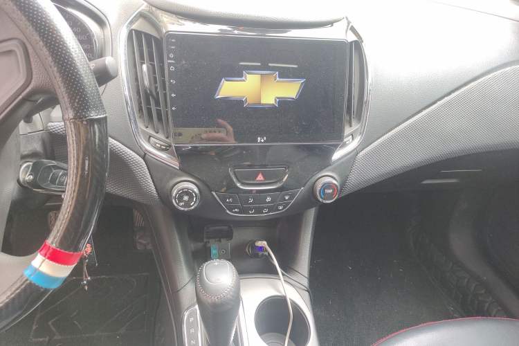 Used Chevrolet Cruze 2017 1.4T Dual-Clutch Pioneer Sunroof Edition