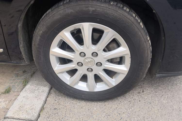 Used Buick GL8 2011 3.0L XT Luxury Business Flagship Edition
