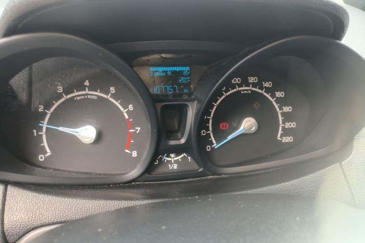 Used Ford EcoSport 2017 1.5L Manual Fashion Model Instrument Cluster