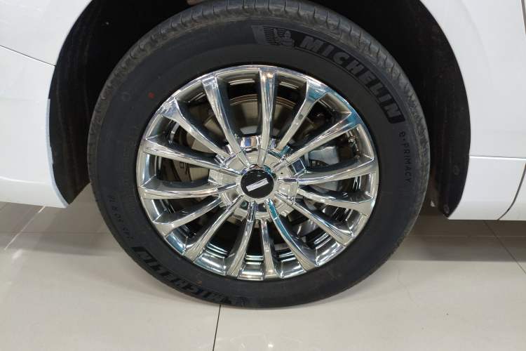 Used Wey Gaoshan 2025 Four-Wheel Drive Alpine 8