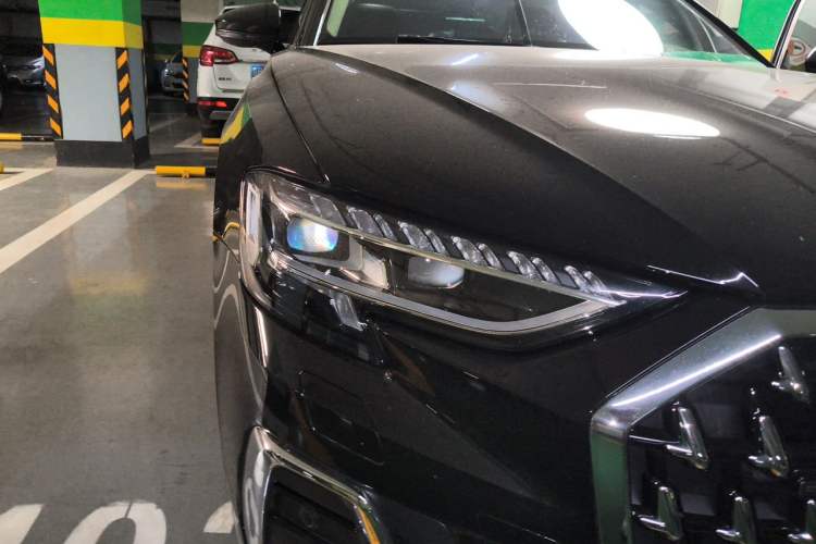 Used Audi A8 2025 A8L 45 TFSI quattro Luxury Model

