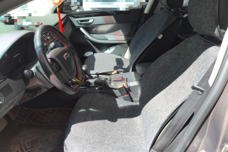 Used Qoros 3 2015 Sedan 1.6T Automatic ZhiZhen Enhanced Model Left Front Seat