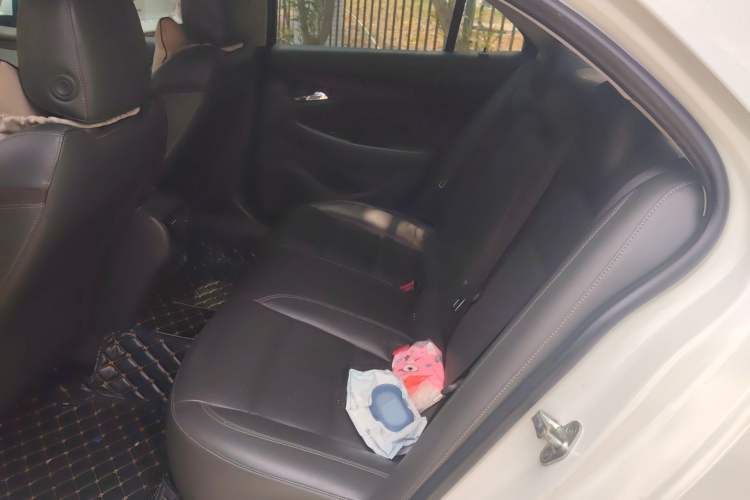 Used Chevrolet Malibu 2016 1.6T Automatic Luxury Edition Left Rear Seat