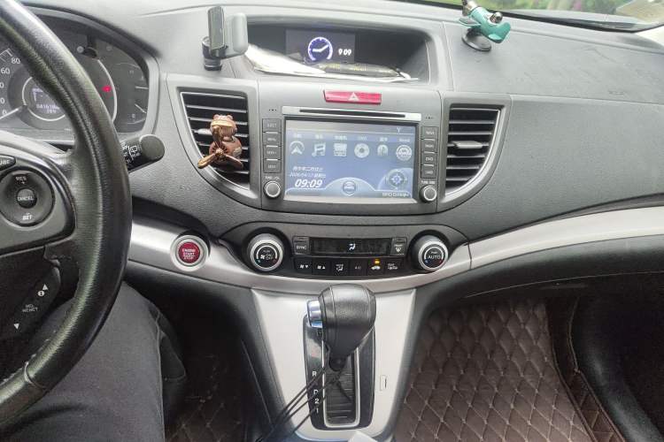 Used Honda CR-V 2012 2.4L four-wheel drive luxury version Audio And AC Panel