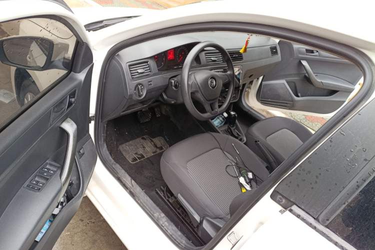 Used Volkswagen Santana 2016 1.6L Automatic Fashion Edition