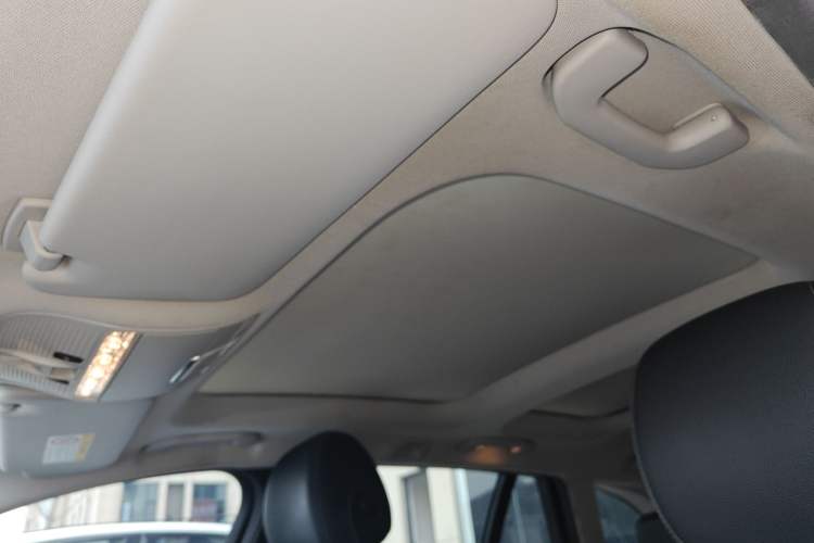 Used Mercedes-Benz C-Class 2017 Facelift C 200 Station Wagon