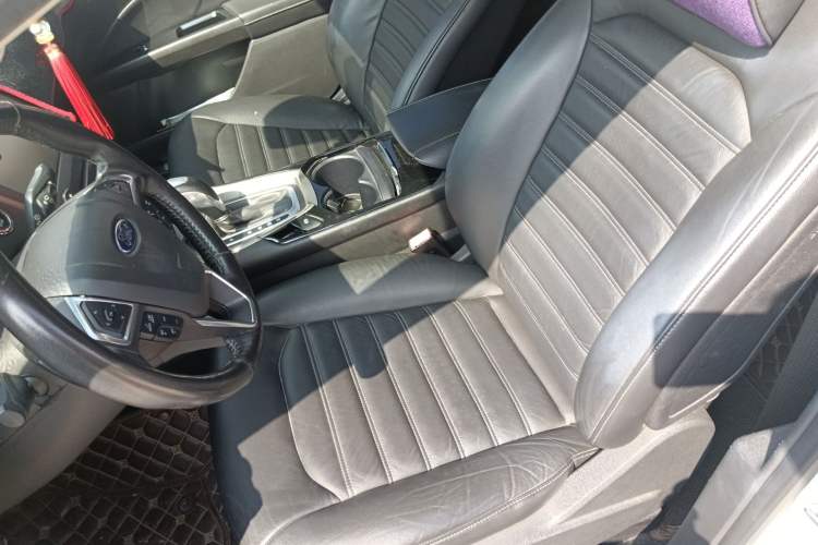 Used Ford Mondeo 2013 2.0L GTDi 200 Luxury Model