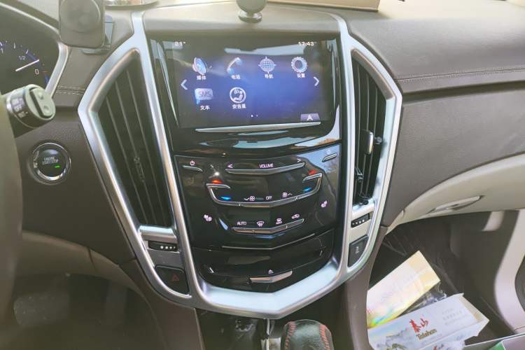 Used Cadillac SRX 2014 3.0L Elite Model Audio And AC Panel