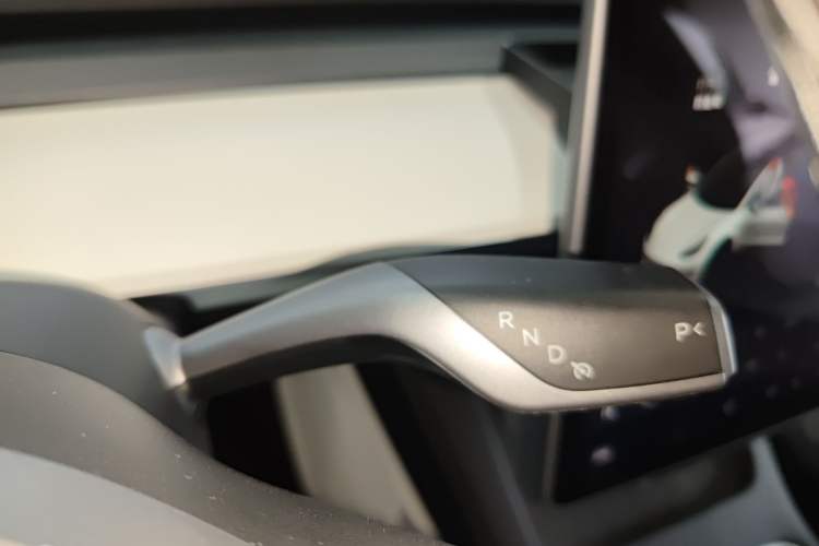 Used Tesla Model 3 2022 Rear-Wheel-Drive Version
